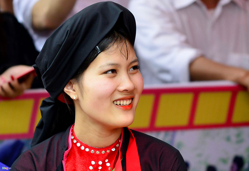 Dịch vụ cho thuê trang phục đắt khách ở hội Lim